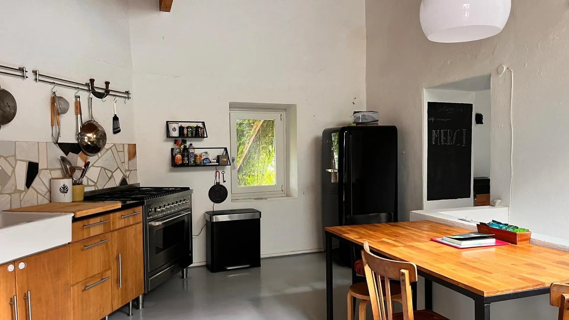 Maison Ardechoise Au Calme Avec Vue Et Piscine Dunières-sur-Eyrieux 0*,  法国